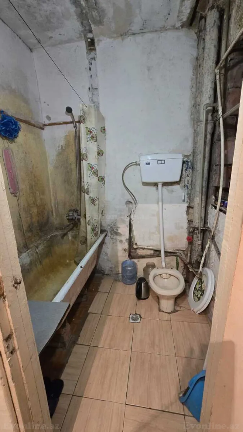 Satılır 2 otaqlı Mənzil Köhnə tikili 50 m² Nəsimi m. - şəkil 8
