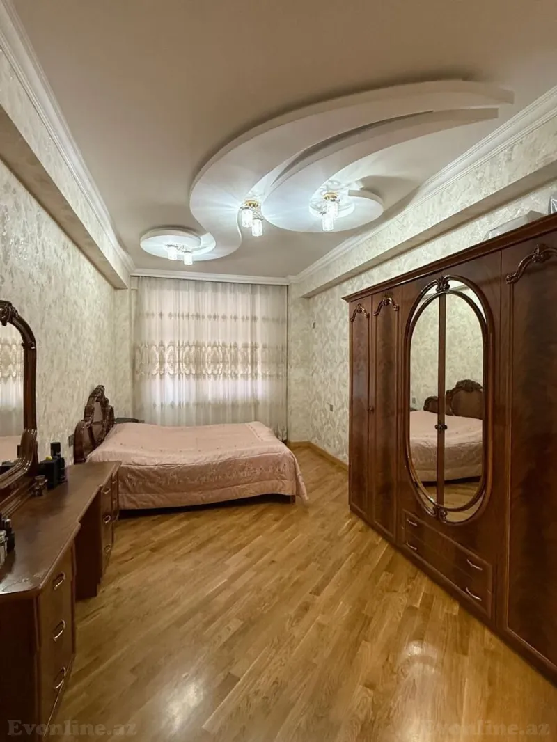 Satılır 3 otaqlı Mənzil Yeni tikili 150 m² 8-ci mikrorayon - şəkil 3