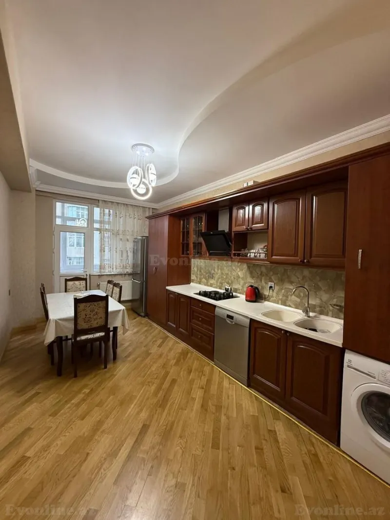Satılır 3 otaqlı Mənzil Yeni tikili 150 m² 8-ci mikrorayon - şəkil 8