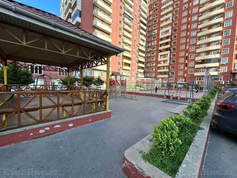 Satılır 3 otaqlı Mənzil Yeni tikili 150 m² 8-ci mikrorayon - şəkil 12
