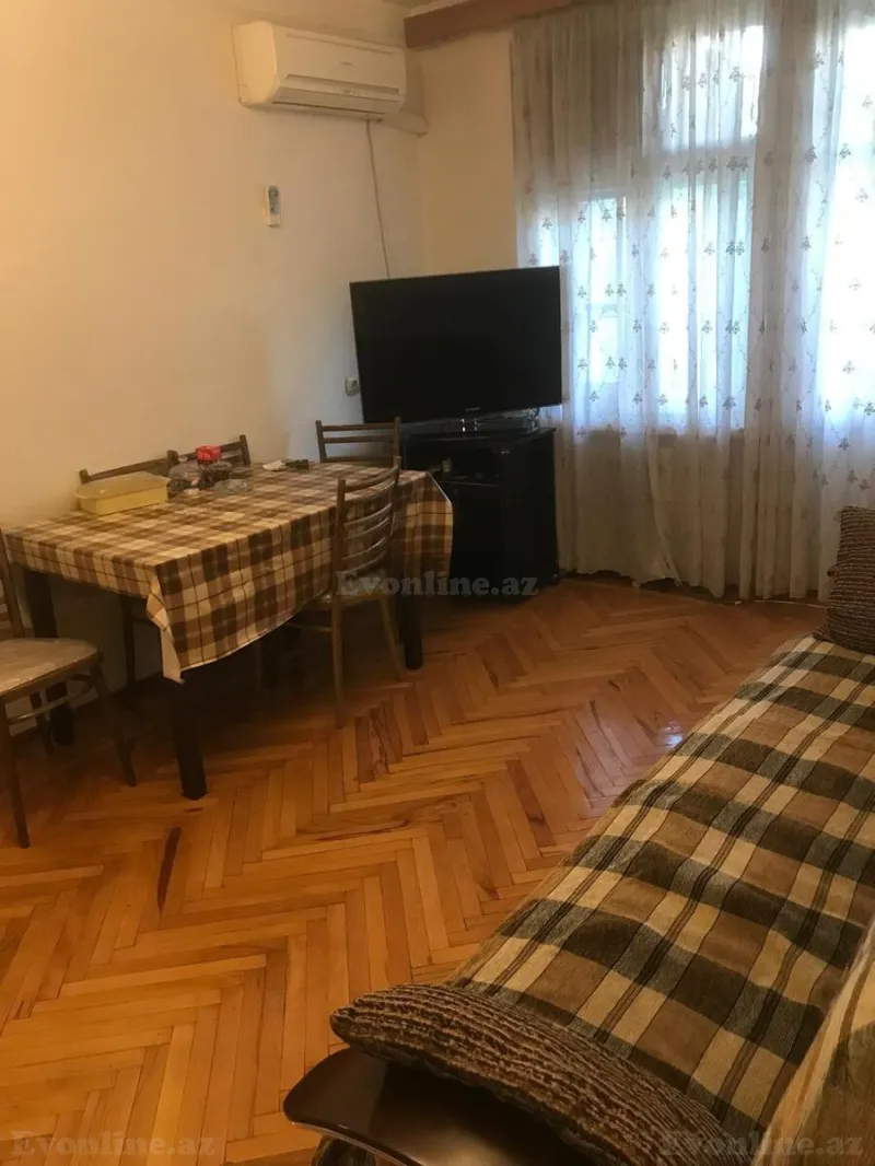 Kirayə verilir 2 otaqlı Mənzil Köhnə tikili 60 m² Nəriman Nərimanov m. - şəkil 2