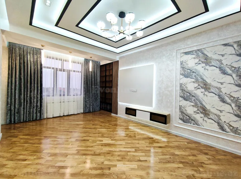Satılır 3 otaqlı Mənzil Yeni tikili 119 m² Neftçilər m. - şəkil 2