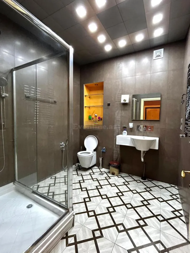 Satılır 2 otaqlı Mənzil Yeni tikili 95 m² Nərimanov r. - şəkil 13