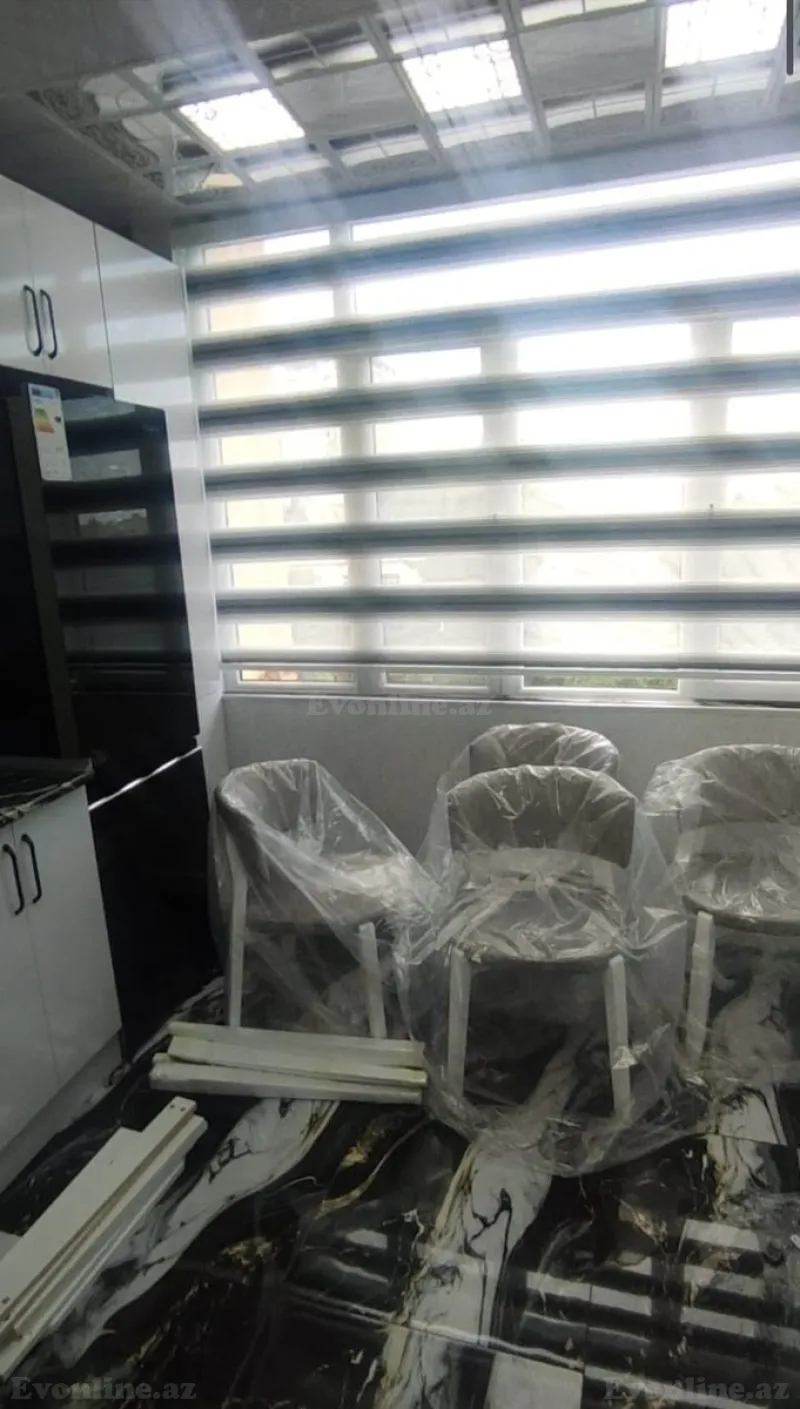 Satılır 4 otaqlı Mənzil Köhnə tikili 110 m² Memar Əcəmi m. - şəkil 13