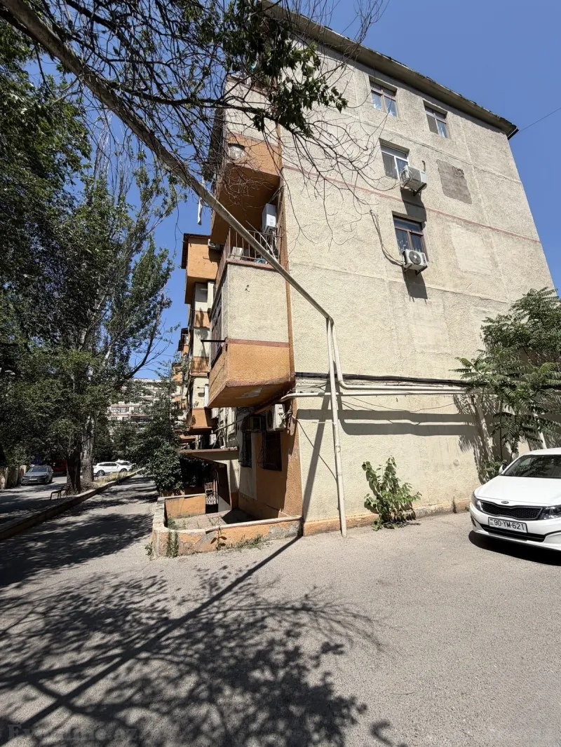 3 otaqlı Mənzil 75 m² Memar Əcəmi m. Satılır