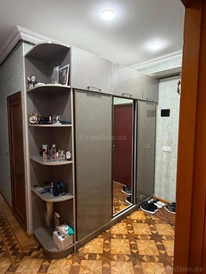 Satılır 3 otaqlı Mənzil Köhnə tikili 80 m² İnşaatçılar m. - şəkil 10