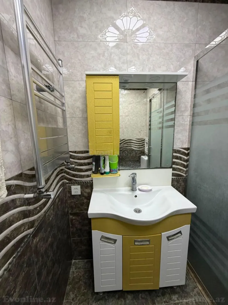Satılır 3 otaqlı Mənzil Köhnə tikili 80 m² İnşaatçılar m. - şəkil 14