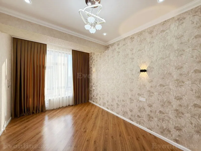Satılır 2 otaqlı Mənzil Yeni tikili 79 m² Suraxanı r. - şəkil 5