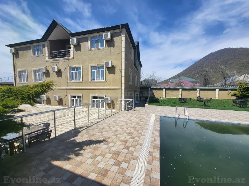 Kirayə verilir 2 otaqlı Həyət evi 400 m² Qəbələ
