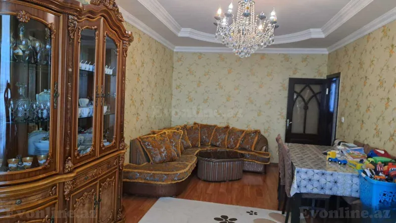 Satılır 4 otaqlı Mənzil Köhnə tikili 110 m² 9-cu mikrorayon