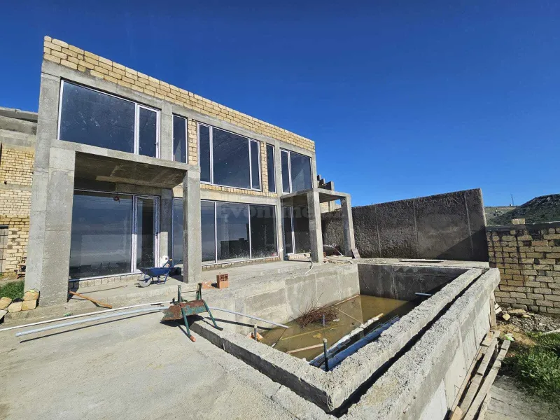 Satılır 6 otaqlı Həyət evi 360 m² Badamdar