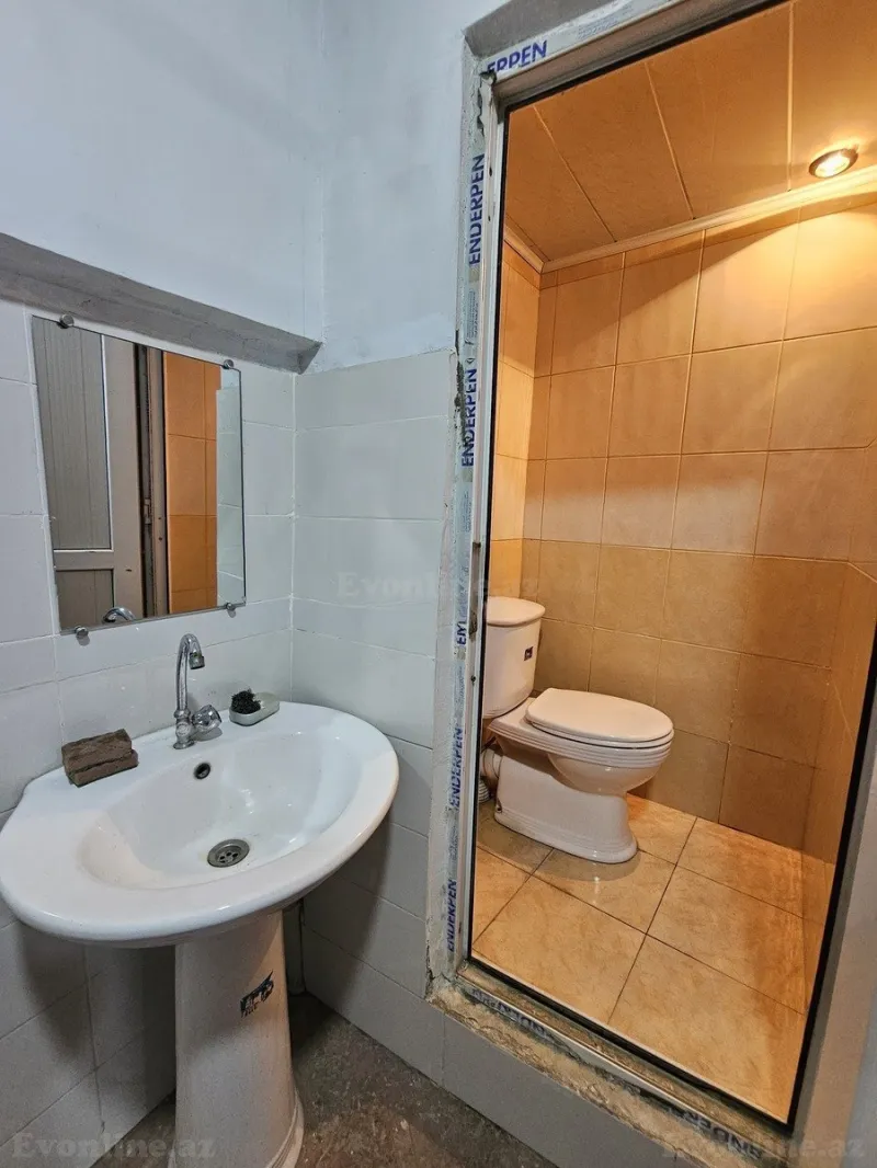 Satılır 4 otaqlı Həyət evi 100 m² Azadlıq prospekti m. - şəkil 14