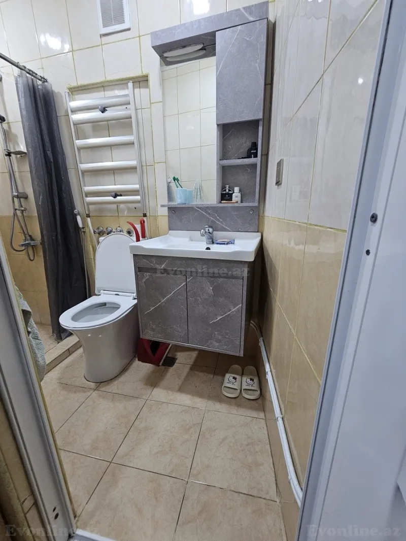 Satılır 4 otaqlı Həyət evi 100 m² Azadlıq prospekti m. - şəkil 17