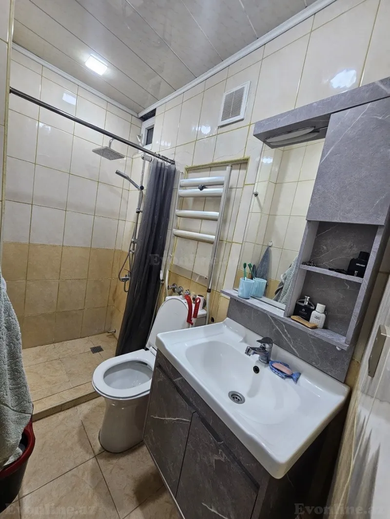 Satılır 4 otaqlı Həyət evi 100 m² Azadlıq prospekti m. - şəkil 18