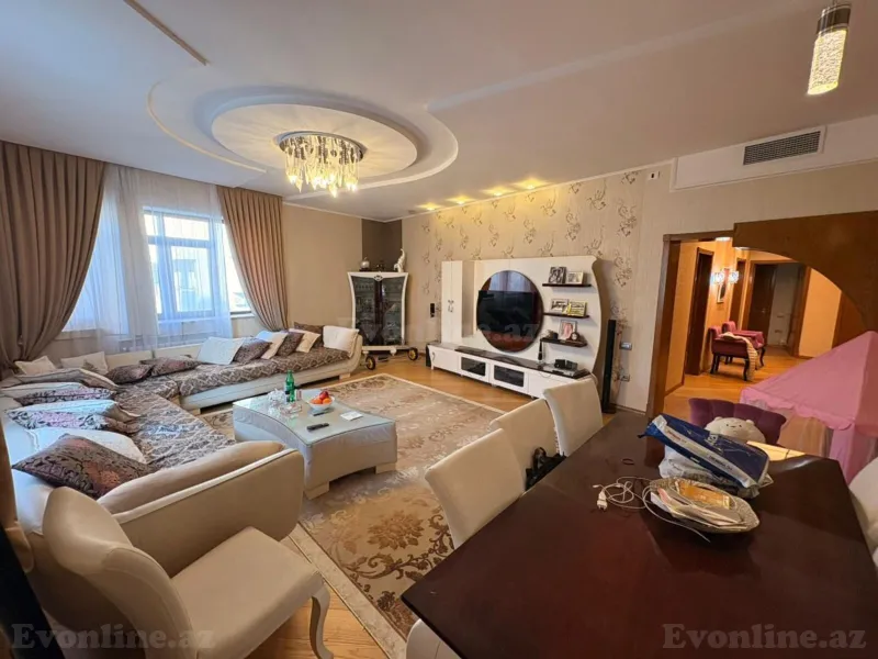 Satılır 4 otaqlı Mənzil Yeni tikili 170 m² 8 Noyabr m. - şəkil 3