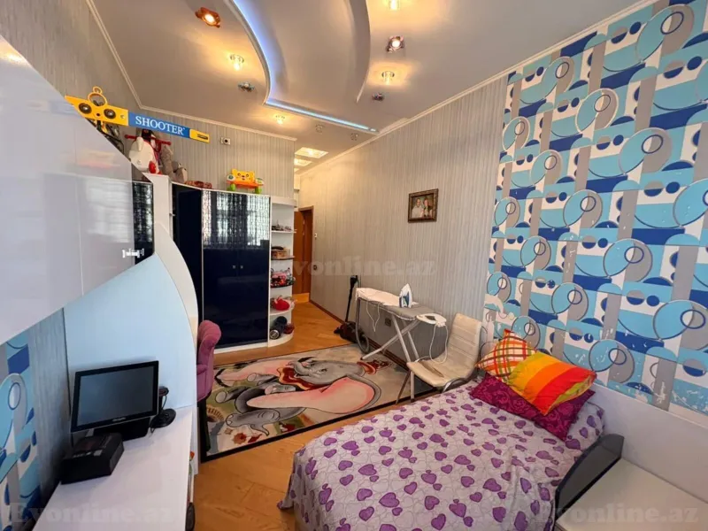 Satılır 4 otaqlı Mənzil Yeni tikili 170 m² 8 Noyabr m. - şəkil 11