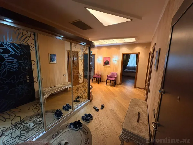 Satılır 4 otaqlı Mənzil Yeni tikili 170 m² 8 Noyabr m. - şəkil 17