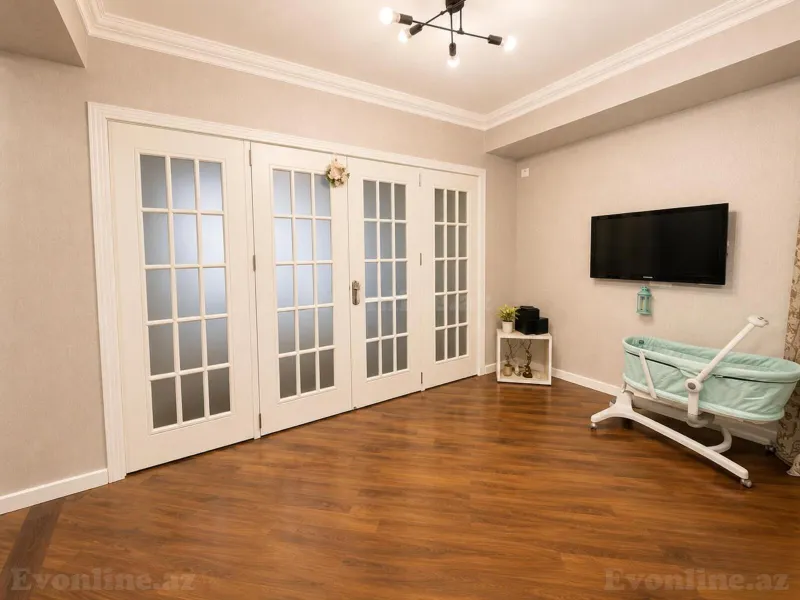 Satılır 3 otaqlı Mənzil Köhnə tikili 90.5 m² Səbail r. - şəkil 6