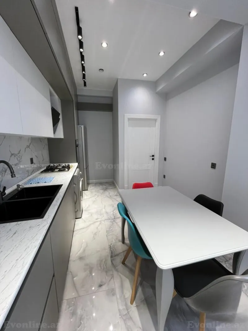 Satılır 3 otaqlı Mənzil Yeni tikili 68 m² Nərimanov r. - şəkil 6