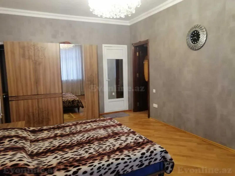 Kirayə verilir 4 otaqlı Mənzil Yeni tikili 160 m² Memar Əcəmi m. - şəkil 14
