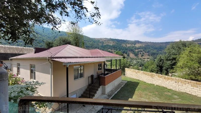 Kirayə verilir 3 otaqlı Həyət evi 100 m² Lerik