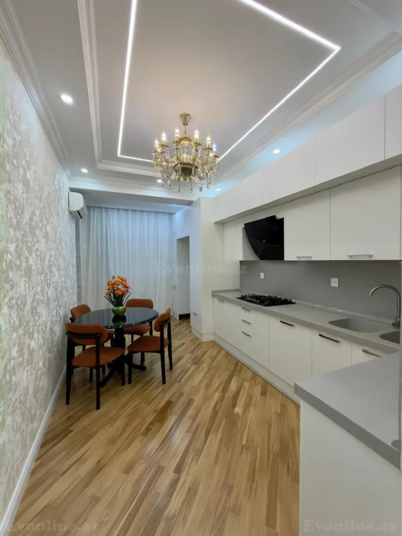 Satılır 4 otaqlı Mənzil Yeni tikili 165 m² 28 May m. - şəkil 8