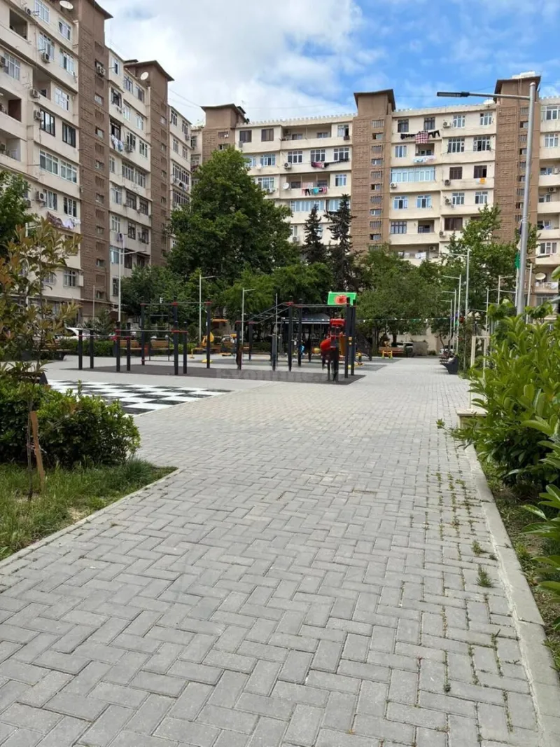 Satılır 3 otaqlı Mənzil Köhnə tikili 85 m² İnşaatçılar m. - şəkil 10