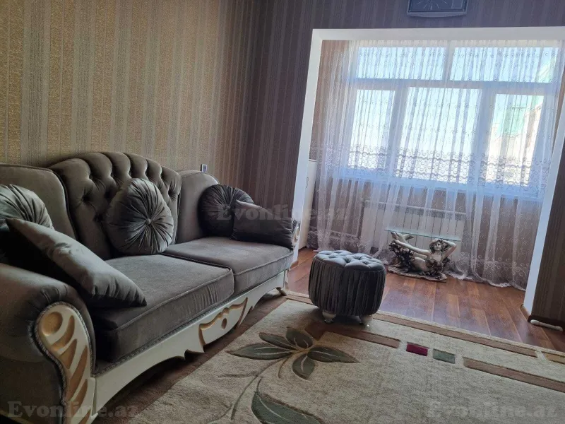 Kirayə verilir 2 otaqlı Mənzil Köhnə tikili 65 m² Bakıxanov