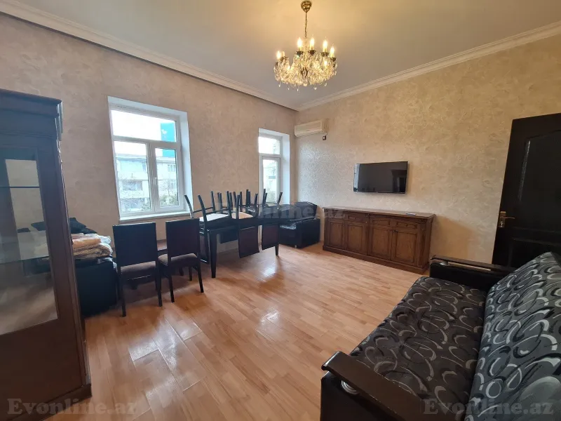 Kirayə verilir 3 otaqlı Mənzil Köhnə tikili 65 m² Nəriman Nərimanov m. - şəkil 2