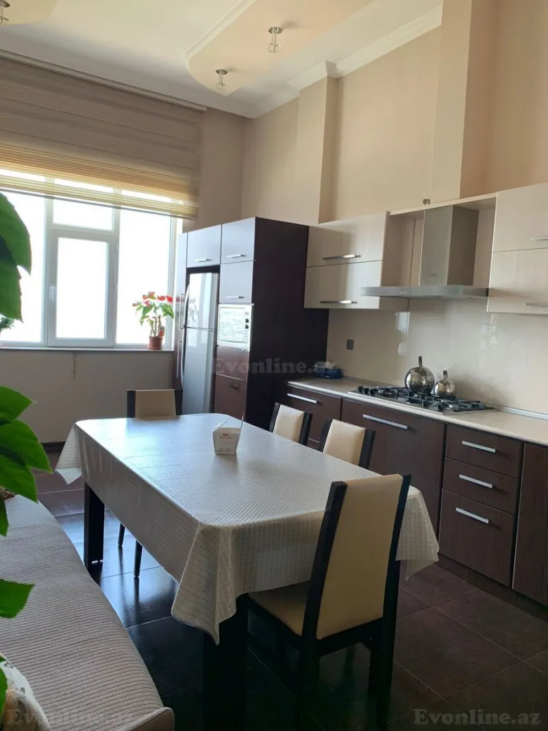 Satılır 4 otaqlı Mənzil Yeni tikili 200 m² Memar Əcəmi m. - şəkil 6