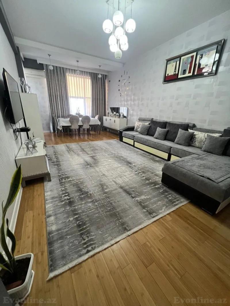 Satılır 4 otaqlı Mənzil Yeni tikili 150 m² İnşaatçılar m.