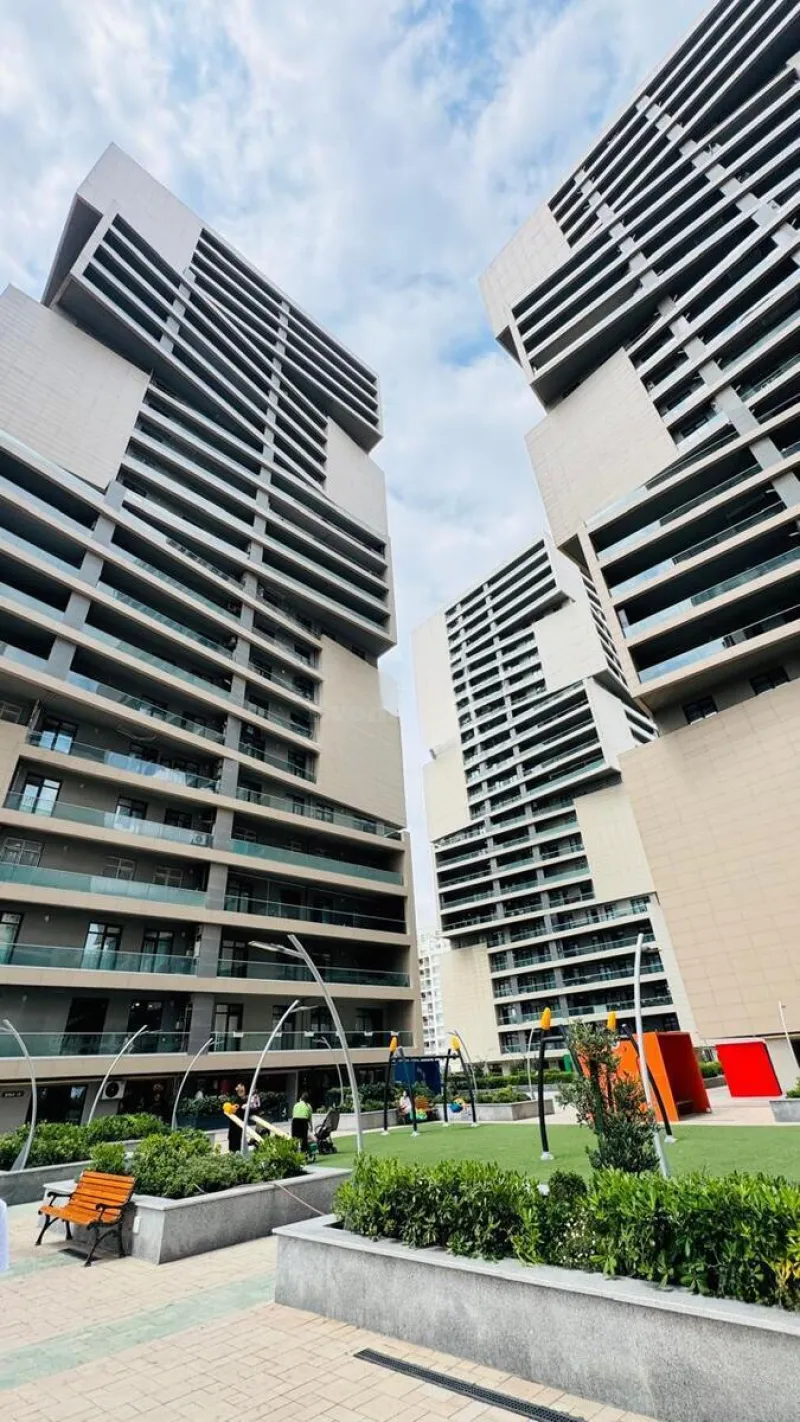 Satılır 3 otaqlı Mənzil Yeni tikili 148 m² 8 Noyabr m. - şəkil 2