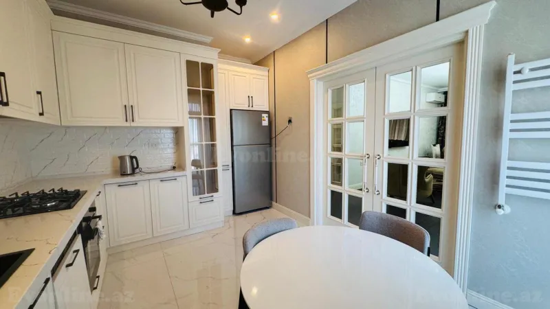 Satılır 3 otaqlı Mənzil Yeni tikili 148 m² 8 Noyabr m. - şəkil 7