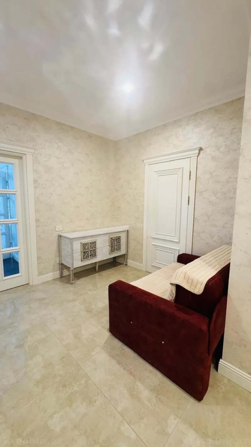 Satılır 3 otaqlı Mənzil Yeni tikili 148 m² 8 Noyabr m. - şəkil 14