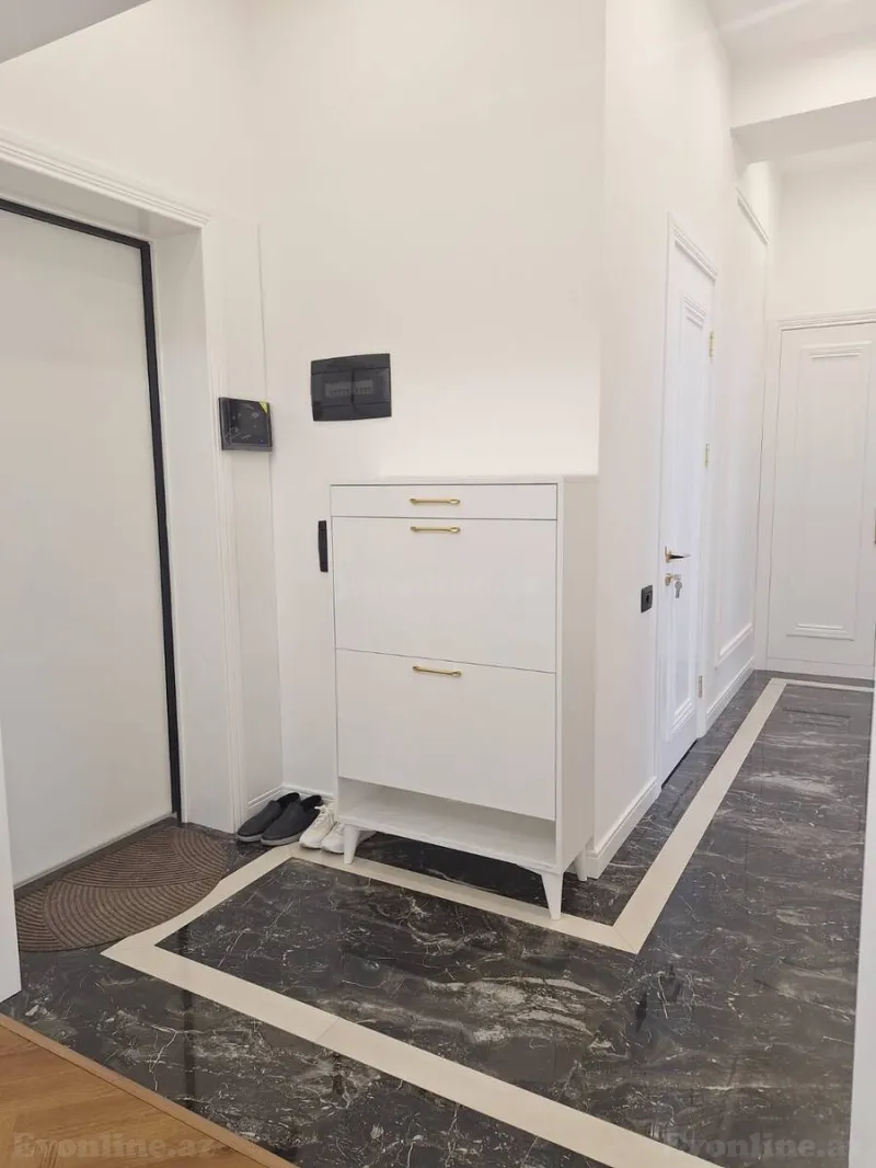 Kirayə verilir 2 otaqlı Mənzil Yeni tikili 92 m² 28 May m. - şəkil 12