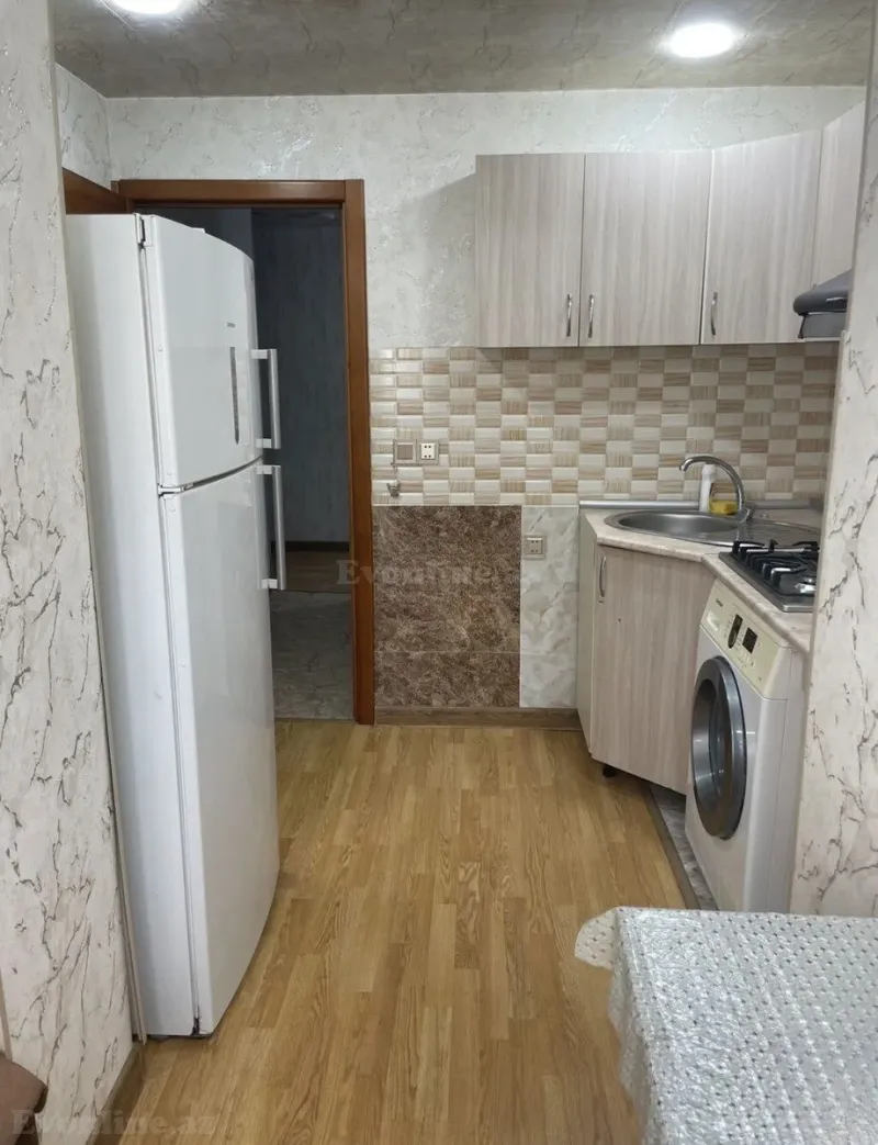 Kirayə verilir 2 otaqlı Mənzil Köhnə tikili 60 m² Neftçilər m. - şəkil 5