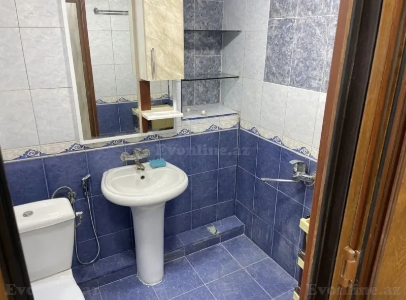 Kirayə verilir 2 otaqlı Mənzil Köhnə tikili 60 m² Neftçilər m. - şəkil 13