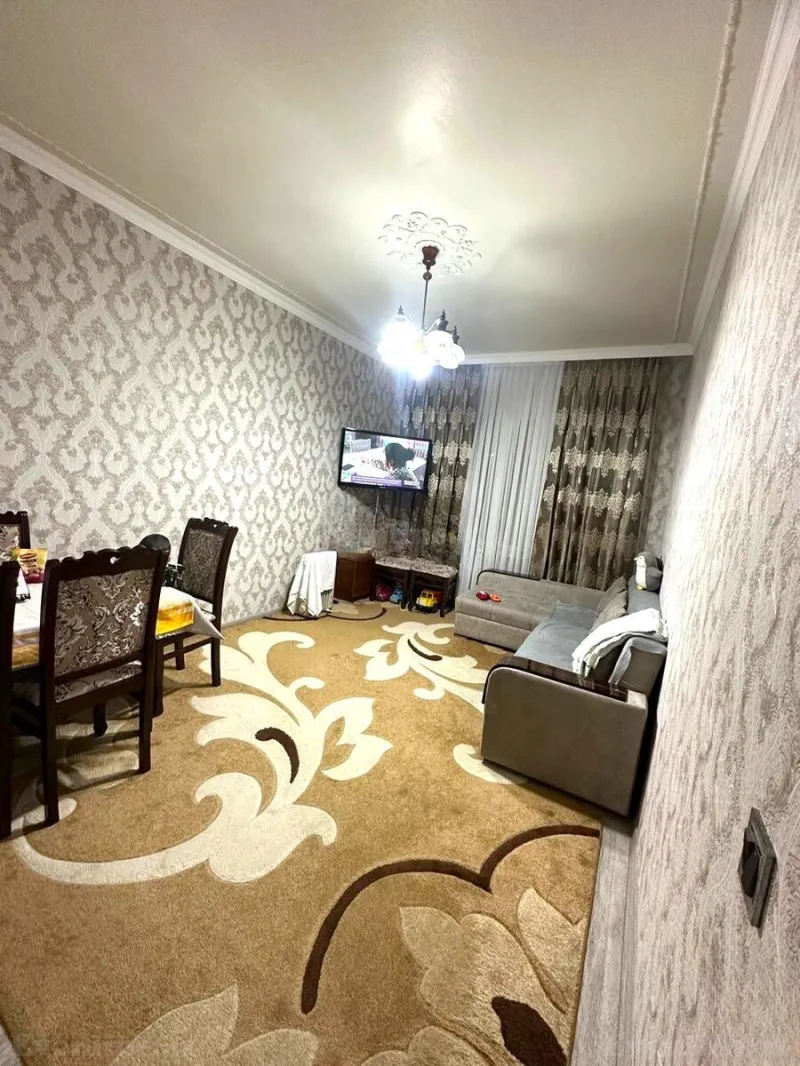Satılır 3 otaqlı Mənzil Köhnə tikili 90 m² Əhmədli m.