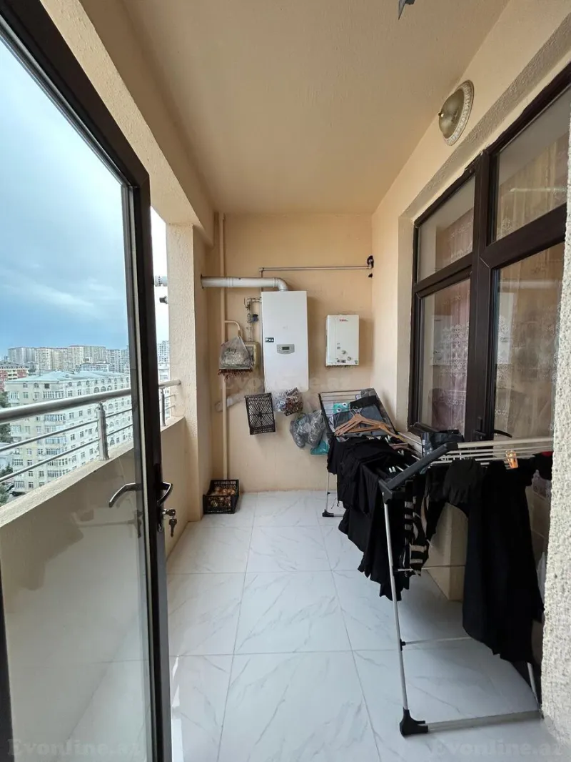 Satılır 2 otaqlı Mənzil Yeni tikili 70 m² Memar Əcəmi m. - şəkil 6