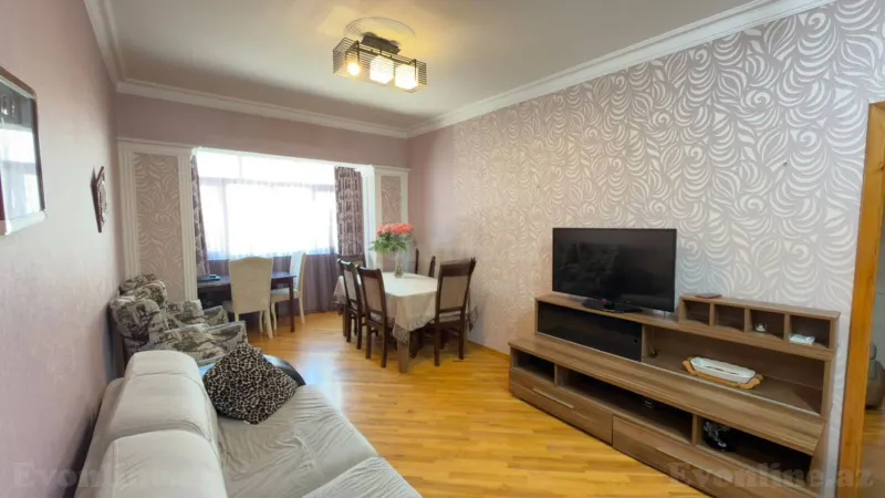 Satılır 4 otaqlı Mənzil Köhnə tikili 100 m² Nərimanov r.