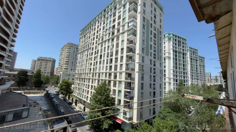 Satılır 4 otaqlı Mənzil Köhnə tikili 100 m² Nərimanov r. - şəkil 25