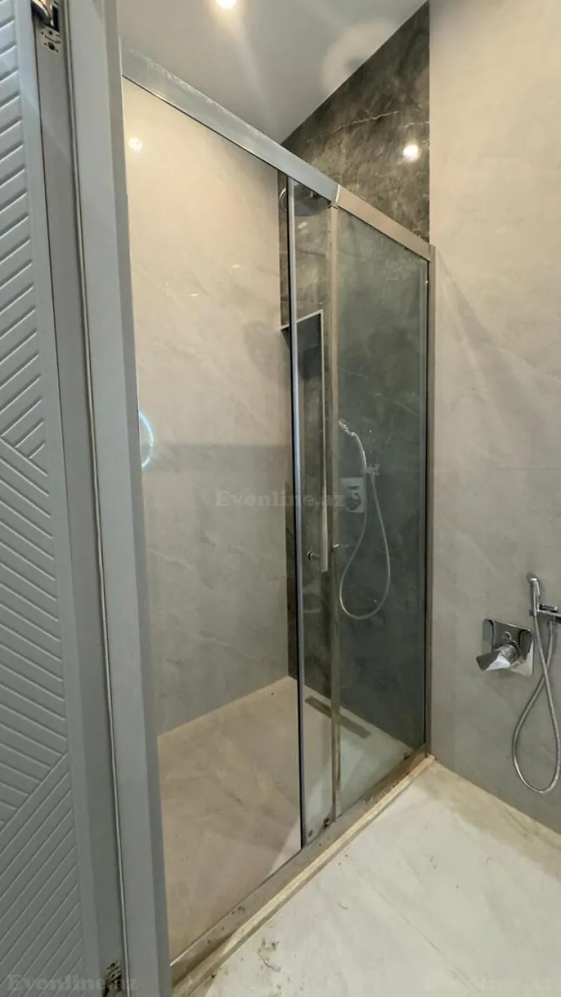 Satılır 2 otaqlı Mənzil Yeni tikili 91 m² 28 May m. - şəkil 9
