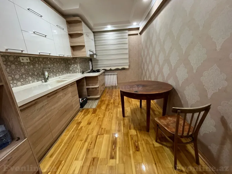 Satılır 3 otaqlı Mənzil Yeni tikili 120 m² İnşaatçılar m. - şəkil 3