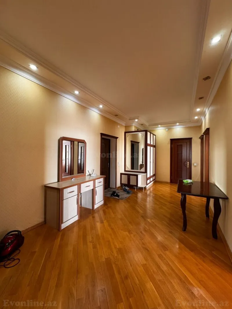 Kirayə verilir 3 otaqlı Mənzil Yeni tikili 140 m² Nizami m. - şəkil 16