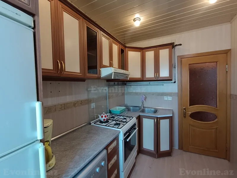 Kirayə verilir 2 otaqlı Mənzil Köhnə tikili 55 m² Qara Qarayev m. - şəkil 17