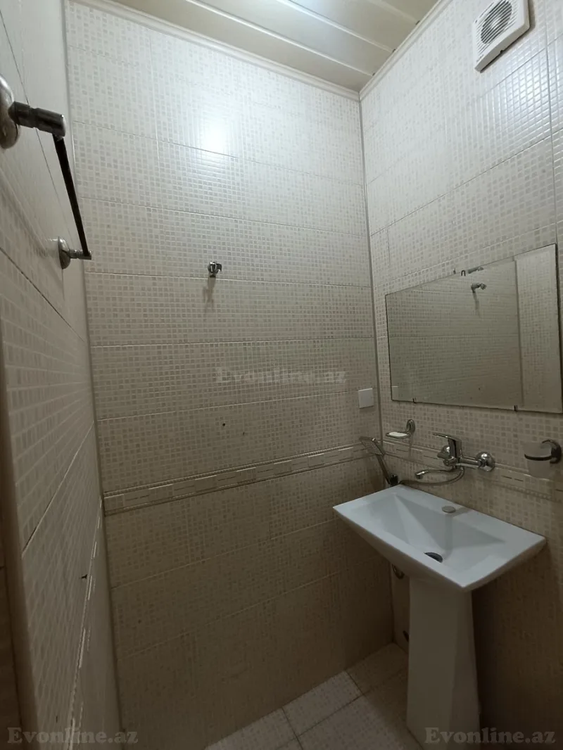 Kirayə verilir 2 otaqlı Mənzil Köhnə tikili 55 m² Qara Qarayev m. - şəkil 23