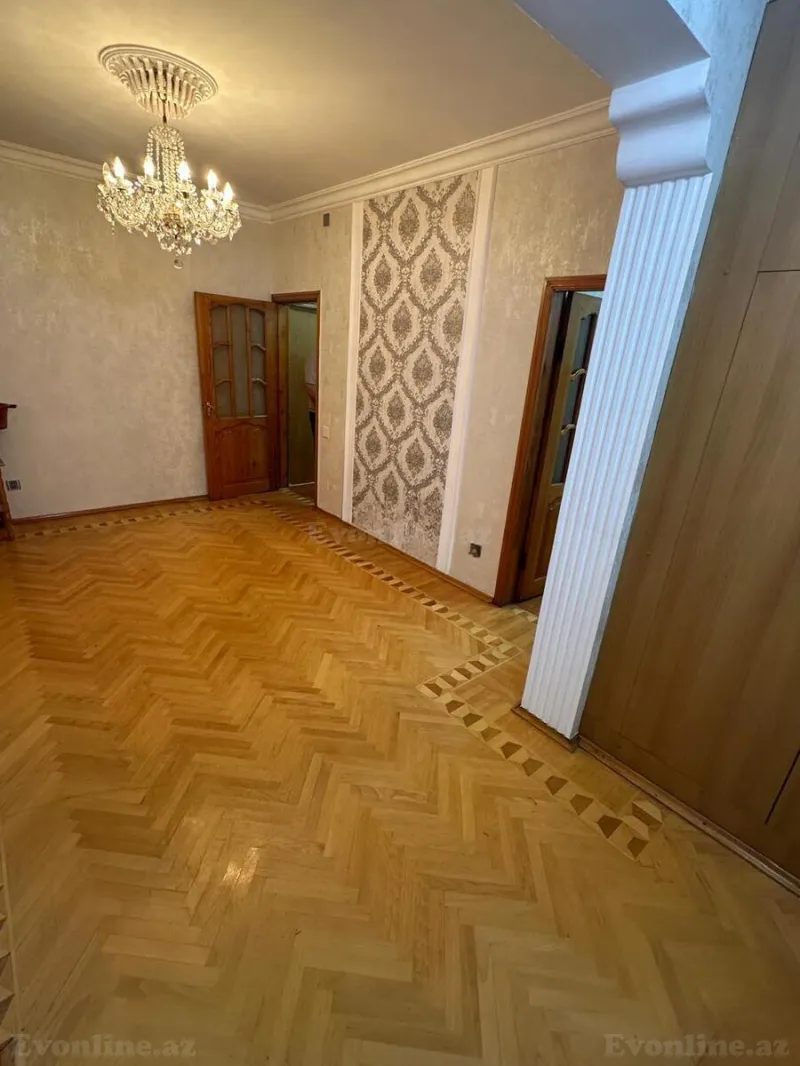 Satılır 2 otaqlı Mənzil Köhnə tikili 55 m² Memar Əcəmi m. - şəkil 2