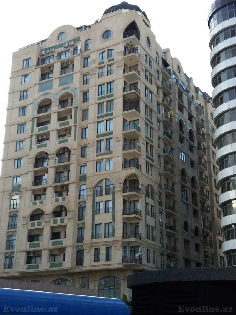 3 otaqlı Mənzil 137 m² Sahil m. Satılır