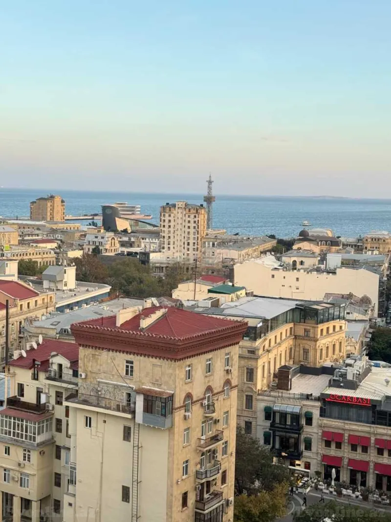Satılır 3 otaqlı Mənzil Yeni tikili 137 m² Sahil m. - şəkil 3