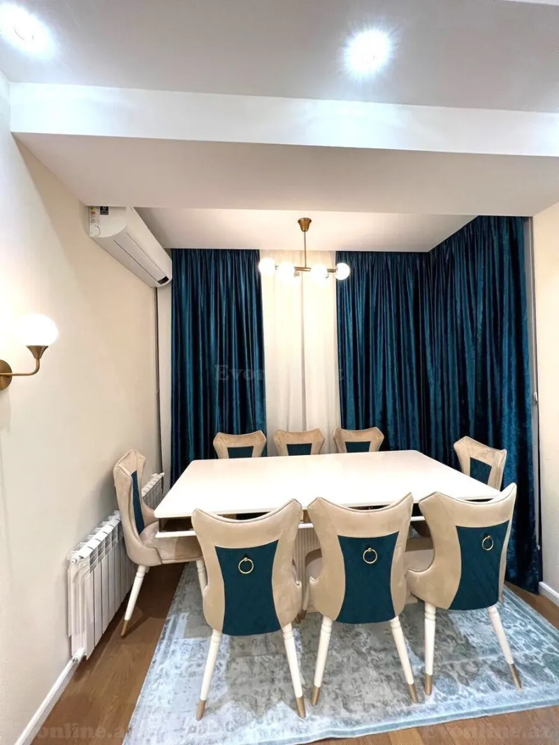 Kirayə verilir 3 otaqlı Mənzil Yeni tikili 140 m² İnşaatçılar m. - şəkil 3